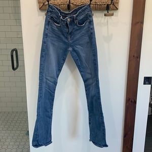Women’s jeans size 4. Boot cut